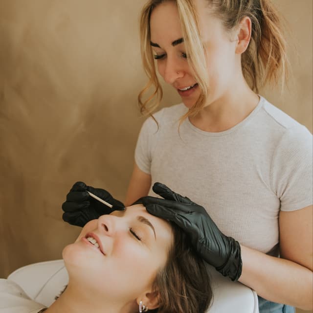 Buy 4 Eyebrows get 2 Free at Jalen Lee in Raleigh, NC